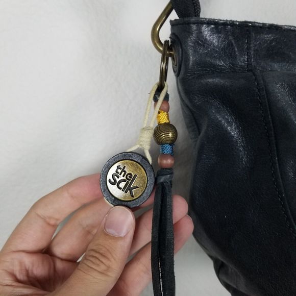 The Sak Y2K 90s Black Leather Zip Top Bohemian Tassle Braid Handle Shoulder Bag - Picture 7 of 12